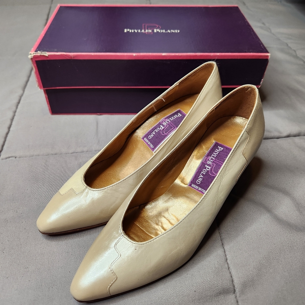 💐 Phyllis Poland Vintage Heels